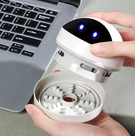 Hometecture™ Mini Vacuum Cleaner